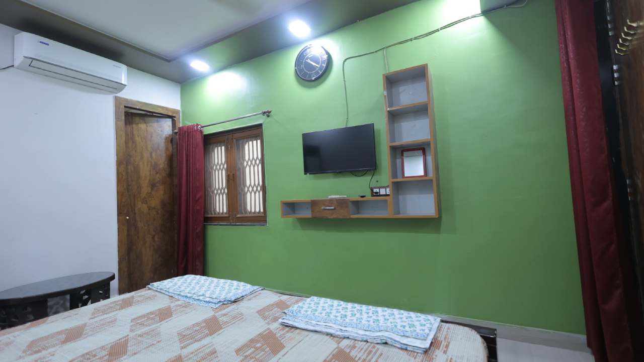 Super Deluxe Triple Bed Room